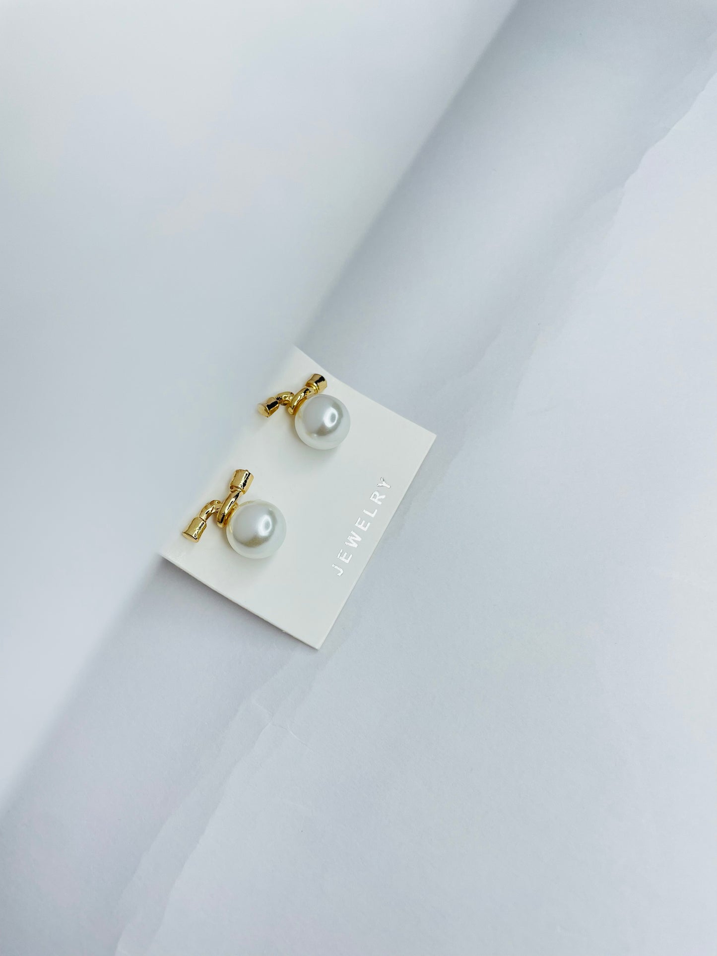 Elegant Pearl & Gold Stud Earrings Set