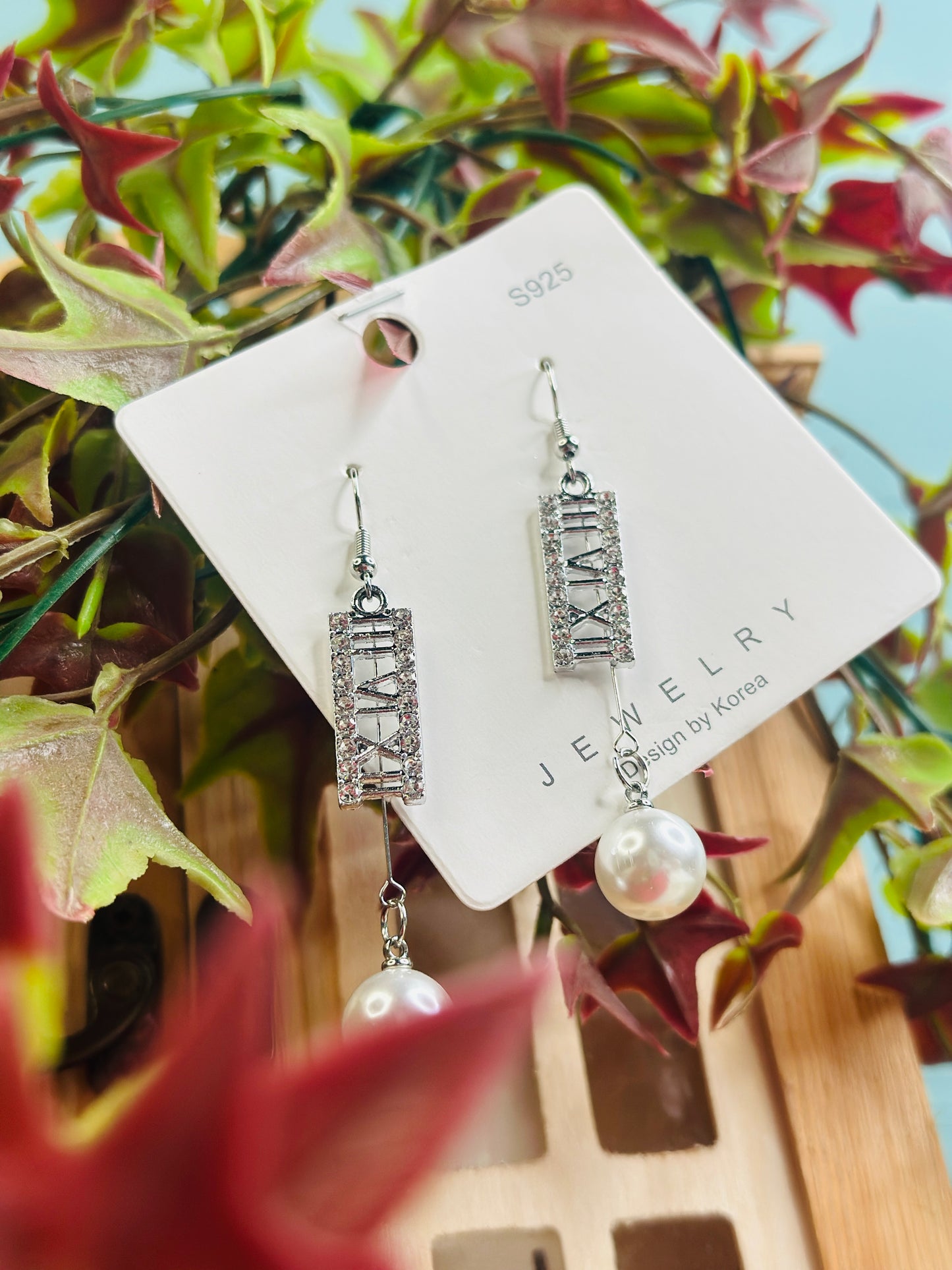 PEARLUX BLOOM - AN HANGING STAR EARRING