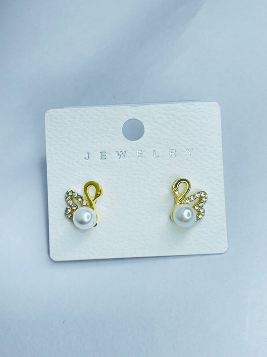 Elegant Swan Pearl &amp; Crystal Stud Earrings