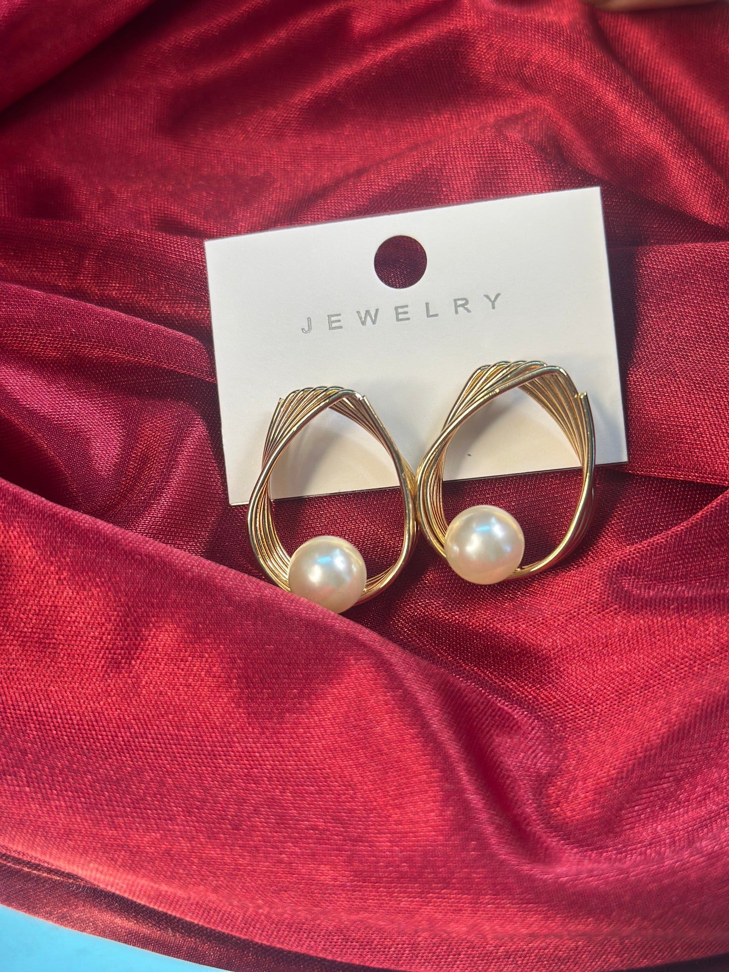 LUNA TWIST PEARL HOOP'S EARRING'S